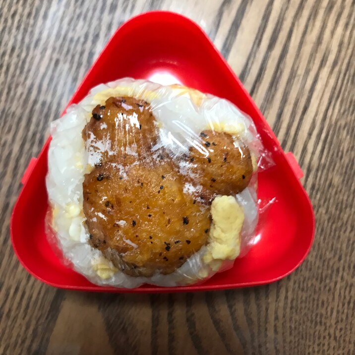ミッキーナゲットと炒り卵のおにぎり レシピ 作り方 By Rママ 楽天レシピ ミッキーナゲットと炒り卵のおにぎり レシピ 作り方 By Rママ 楽天レシピ